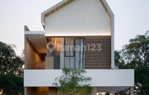 Brand New House di Jagakarsa Dekat Toll Desari