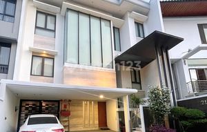 Sell Fast Luxury House PIK SHM Semi Furnished