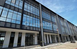 TURUN HARGA LAGI! Ruko 3 Lantai Uk 6x21 Boulevard Utama PIK2 Belakang View Mangrove