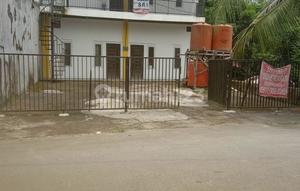 For Sale: 2-Story Boarding House.