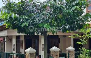 Rumah Siap Huni Lingkungan Asri di Perumahan