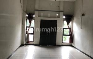 2-Storey Shop House for Rent in West Semarang (Pt)