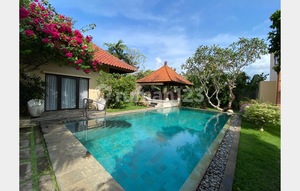 Classic-Style Villa on the Green Hills of Jimbaran