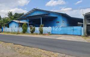 Gudang Eks Pabrik Siap Pakai Dekat Jalan Raya Solo Purwodadi