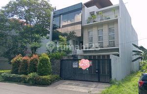 Jual Murah Rumah Mewah 3 Lantai Ada Lift Jalan 3 Mobil Di Kelapa Gading