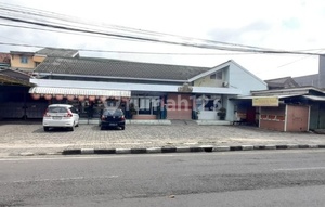 Ruang-Usaha di Kedaton 1400.0 m² HGB