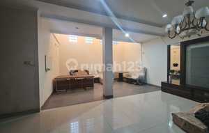 Rarely Available For Sale Singgasana Darma House Near Bpk, Tol Moh.toha