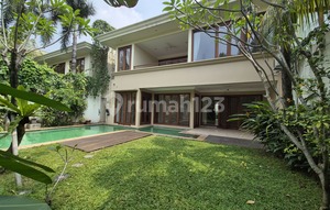 For rent: House in Kemang compound area, 4 bedrooms & 1 study room, backyard, negotiable, serene.