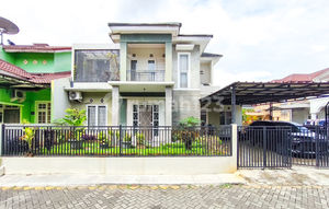 6 Bedroom House SHM 10 Mins to Summarecon Mall Serpong J-45121