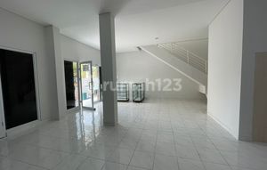 ARCADIA GRANDE SHOPHOUSE, BUSY AREA SUITABLE FOR BUSINESS, GOOD LOCATION