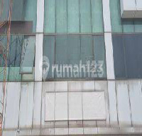 Ruko 3 Lantai, Lokasi Premium, Pinggir Jalan Taman Aries, Kebon Jeruk - JAKBAR