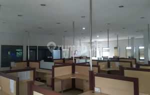 Murah Pol Gedung Kantor Siap Pakai Sarono Jiwo. Jemursari Prapen