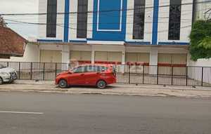 For Rent: 5 Door Plong Shop House