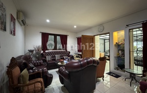 2.5-Story Strategic House in Cilandak KKO, South Jakarta