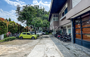 For Sale 2-Story Office House in Prapanca Kebayoran Baru with SHM Hoek