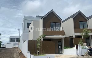 RUMAH BARU SIAP HUNI KAWASAN CLUSTER ONE GATE SYSTEM WITH CLUB HOUSE