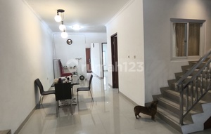 Ivory Elegant House 6x20, Negotiable