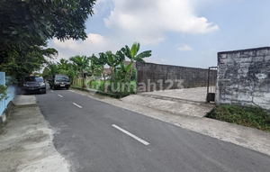 Dekat Hyatt Regency Tanah Area Jl. Damai Akses Jalan Besar Area Jl. Kaliurang Dan Palagan Km 8