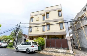 Bpf1715 Freehold 5-Bedroom House on Uma Buluh Main Road, Canggu - Good Investment Value with High Commercial Potential.