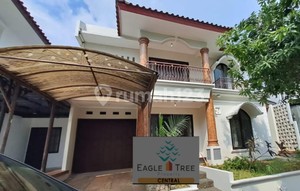 Super Cheap. Puri, Bintaro Jaya. Cozy House Ready to Live 2 Floors Strategic