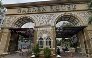 For Rent 2.5 Story Garden House PIK near PIK Toll Road