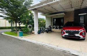 Rumah Hook 2 Lantai Harga Murah Dibawah Pasar,Siap Huni,Bebas Banjir,Semi Furnished di Cluster Burgundy Summarecon Bekasi,Bekasi Utara