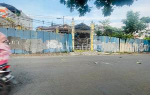 Tanah Luas Di Pinggir Jalan Dakota Sayap Pasteur