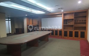 Main Road Building Near Hi Ring 1 Central Jakarta Menteng