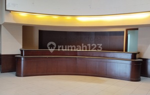 Commercial Building in Central Semarang, Main Road, Ample Parking