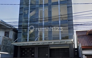 4.5-story commercial building in Central Semarang, Ready to Use, Strategic Location