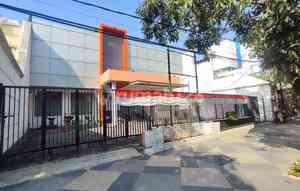 Strategic Commercial Building in the Raya Kertajaya Indah Area
