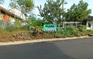 Quick sale of land plots in Kawali Ciamis, close to the town square & market.