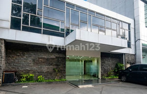 Rare Find!! Mini Building Suitable for Offices, Clinics, and Salons