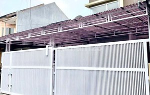 nice semi-furnished house in arcamanik cisaranten kulon