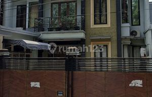 Dijual Rumah 2,5 Lt Strategis Bisa Usaha Daerah Ramai Di Kelapa Gading Jakarta-Utara