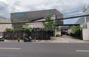For Sale and For Rent Building in Radio Dalam, South Jakarta, Strategically Located in a Prime Business and Commercial Area - Land Area: 1,600 m² - Building Area: ±2,000 m² - 2 Floors - Bathrooms: 4 - Electricity: 33,000 Watts - Water: Well - Carport: ±15 Cars - Orientation: West
