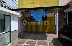 A ready-to-use shop house for sale in Cirebon city center.