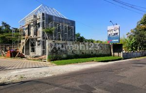 Modern 2-Story Housing Grand Str Palagan Jogja, Sleman Yogyakarta