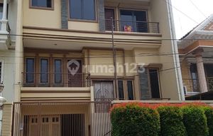 For sale: 3-story house, Land area 9x30 in Villa Gading Indah