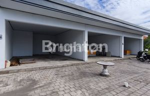 New Strategic Shop by the Roadside in Subak Canggu