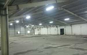 For Rent Warehouse 7700.0 m², 20ft Container or Small Truck Access, Not Far From Toll Road, Ready to Use, Cheapest, Two Floors.