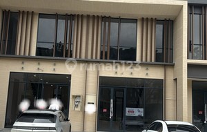 For Rent: Connected Cascade Shophouses in BSD Navapark - Equipped with Lift, Spacious Parking, and Strategic Location