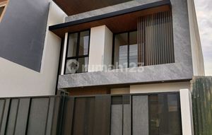 For Sale, New House in Manyar Kertoarjo