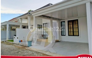 For Sale New Move-in Ready House, Paris 2 Street, Modern Minimalist