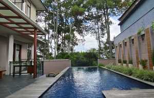 Disewakan villa rumah mewah kolam renang di dago bandung utara pool full furnish