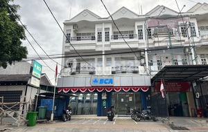 For Rent Strategic Shop House on Jl Andi Makasau, Pare Pare [al]