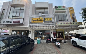 Ruko Aniva Grande Hadap Jalan Gading Serpong di Pusat Kuliner yang Paling Viral