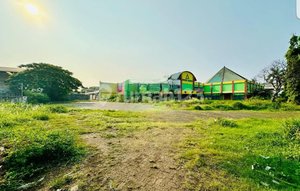 For Sale Ex Supermarket on Raya Gatot Subroto Tangerang