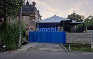 READY-TO-USE WAREHOUSE WITH ACCESS TO DENPASAR, TABANAN, AND SURROUNDING AREAS IN MENGWI.