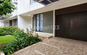 MINIMALIST MODERN 2-STORY COMFORTABLE NEW HOUSE READY TO OCCUPY IN SUMMARECON BTARI BANDUNG